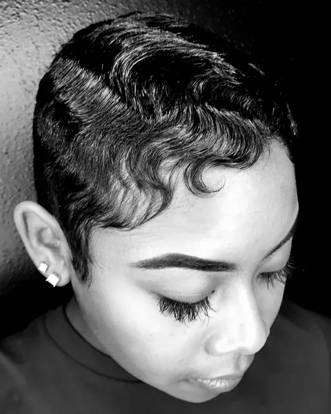 Close view of a short hairstyle with defined sculpted waves